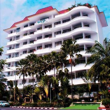 Weta International Hotel Сурабая Екстер'єр фото