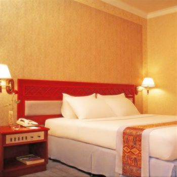 Weta International Hotel Сурабая Екстер'єр фото